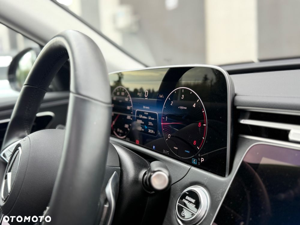 Mercedes-Benz Klasa E 220 d Avantgarde - 16