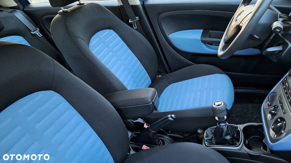 Fiat Grande Punto - 13