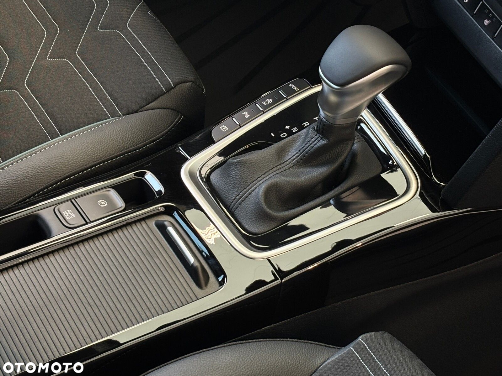 Kia XCeed - 21
