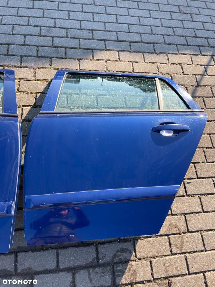 OPEL ASTRA H III DRZWI LEWE PRAWE PRZÓD TYŁ TYLNE BEZ RDZY KOMBI Z21B - 2