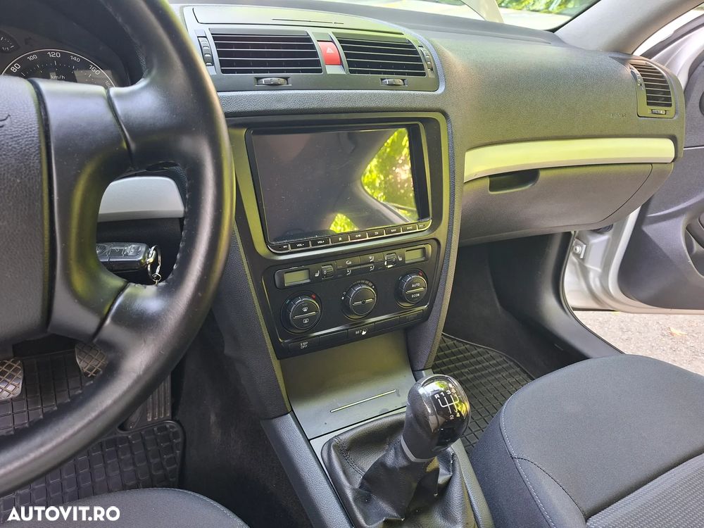 Skoda Octavia 1.6 MPI Classic - 15