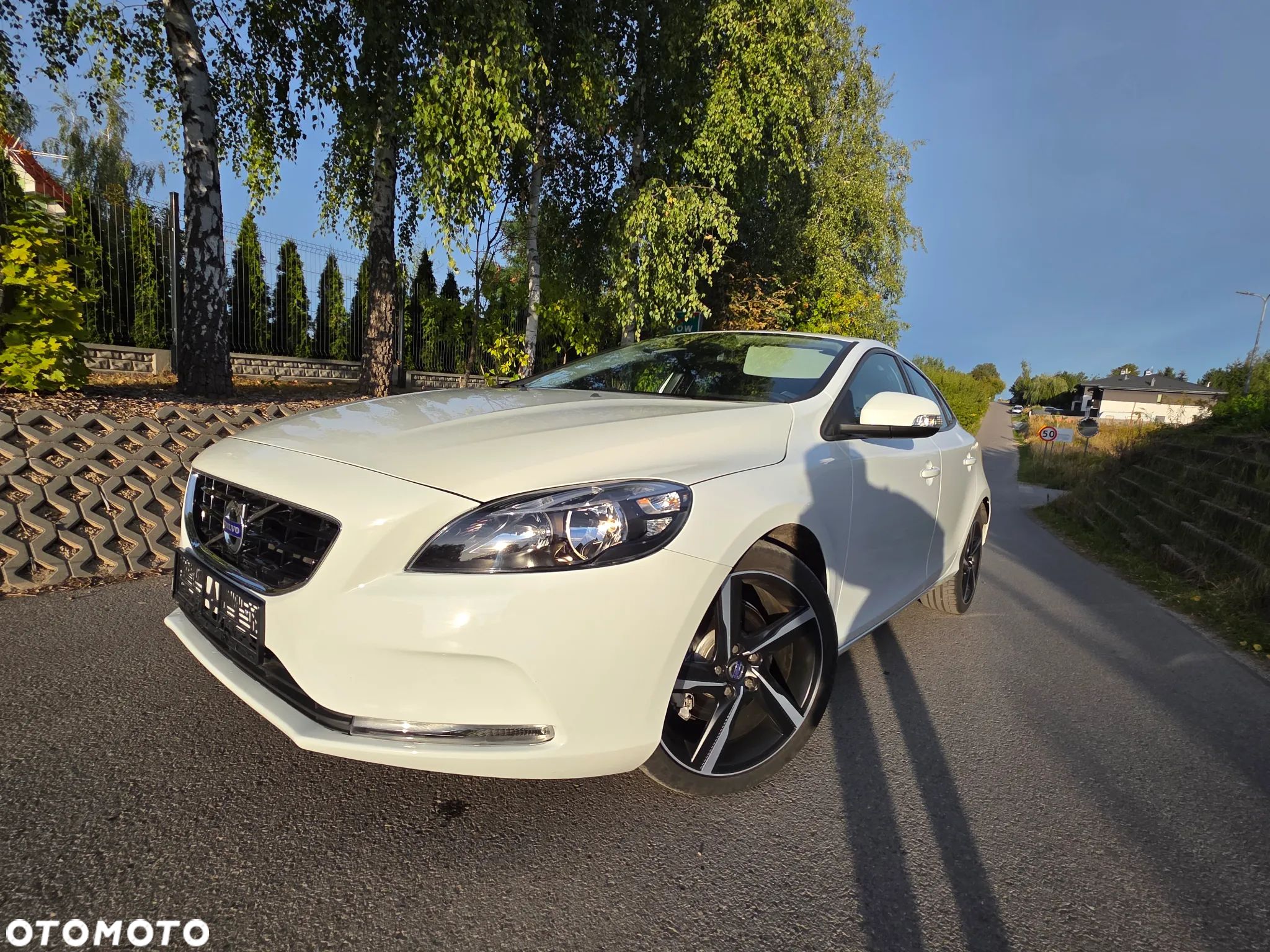 Volvo V40 D2 Summum - 1