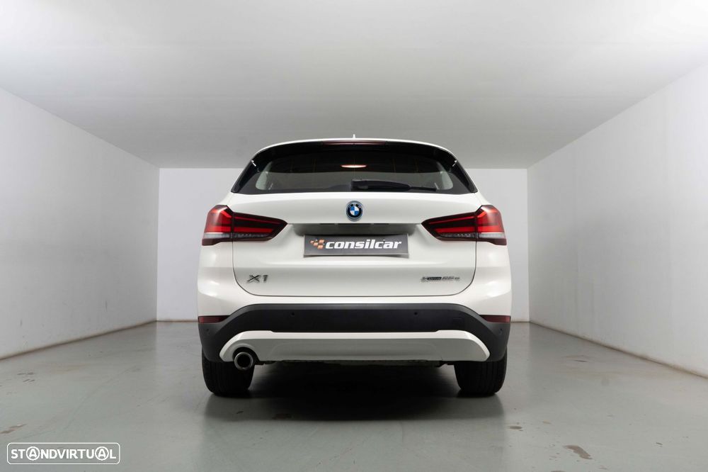 BMW X1 25 e xDrive Corporate Edition - 5
