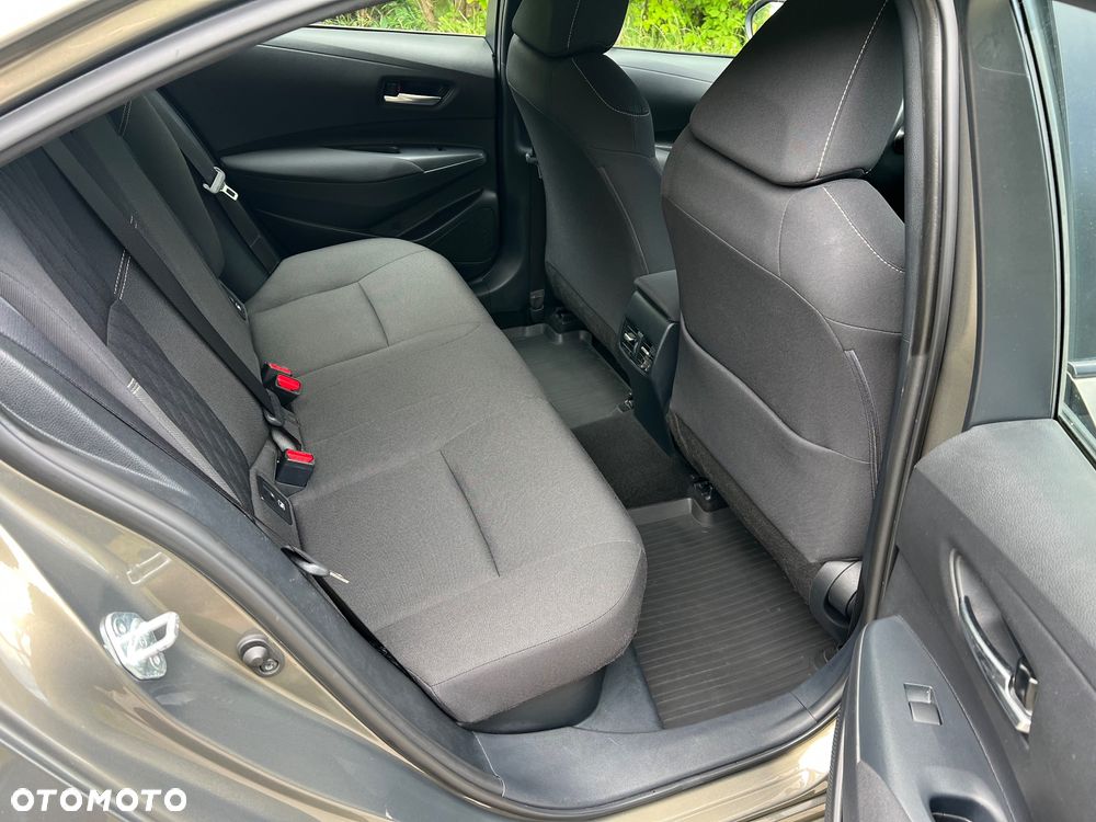 Toyota Corolla 1.8 Hybrid Active - 23