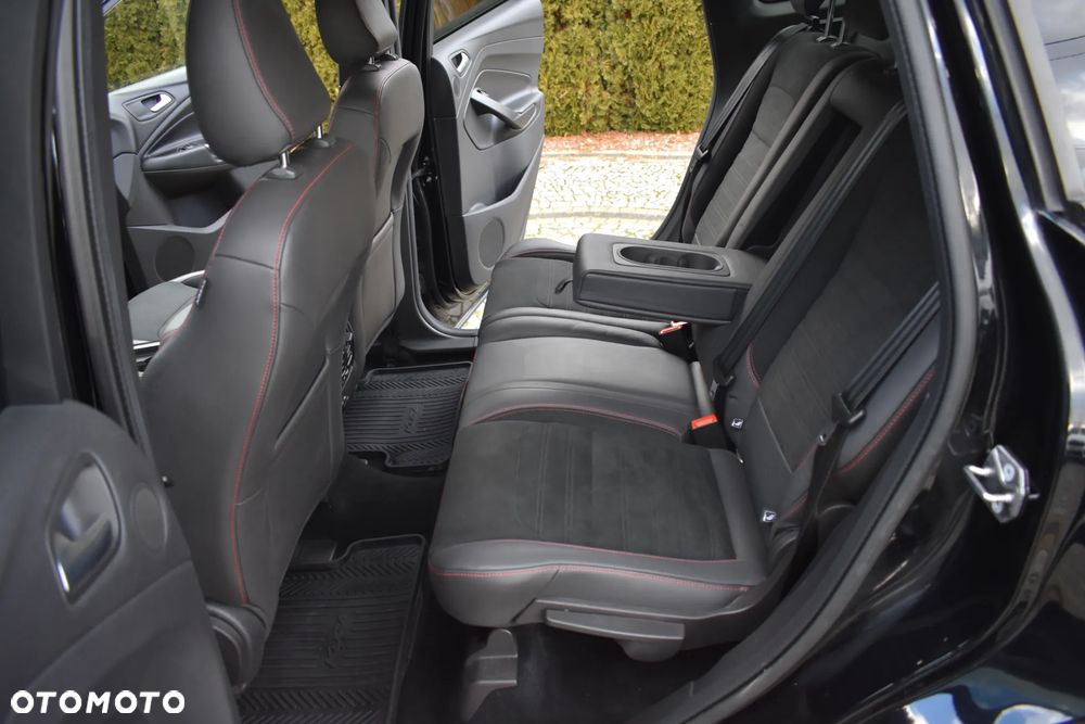 Ford Kuga 1.5 EcoBoost 2x4 ST-Line - 12