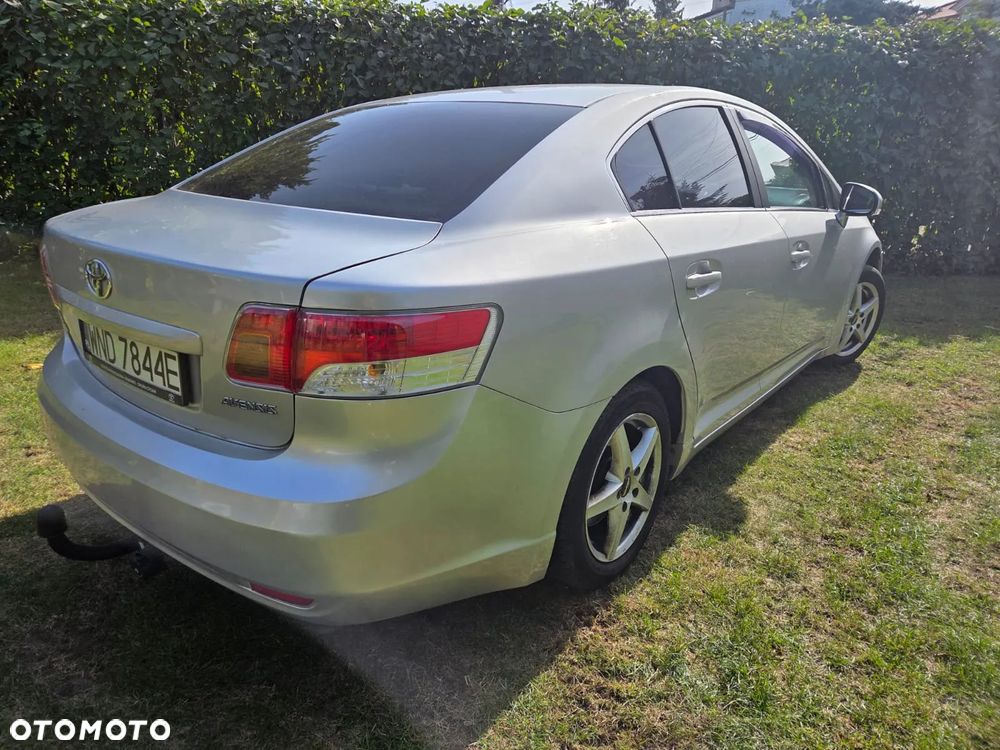 Toyota Avensis - 3