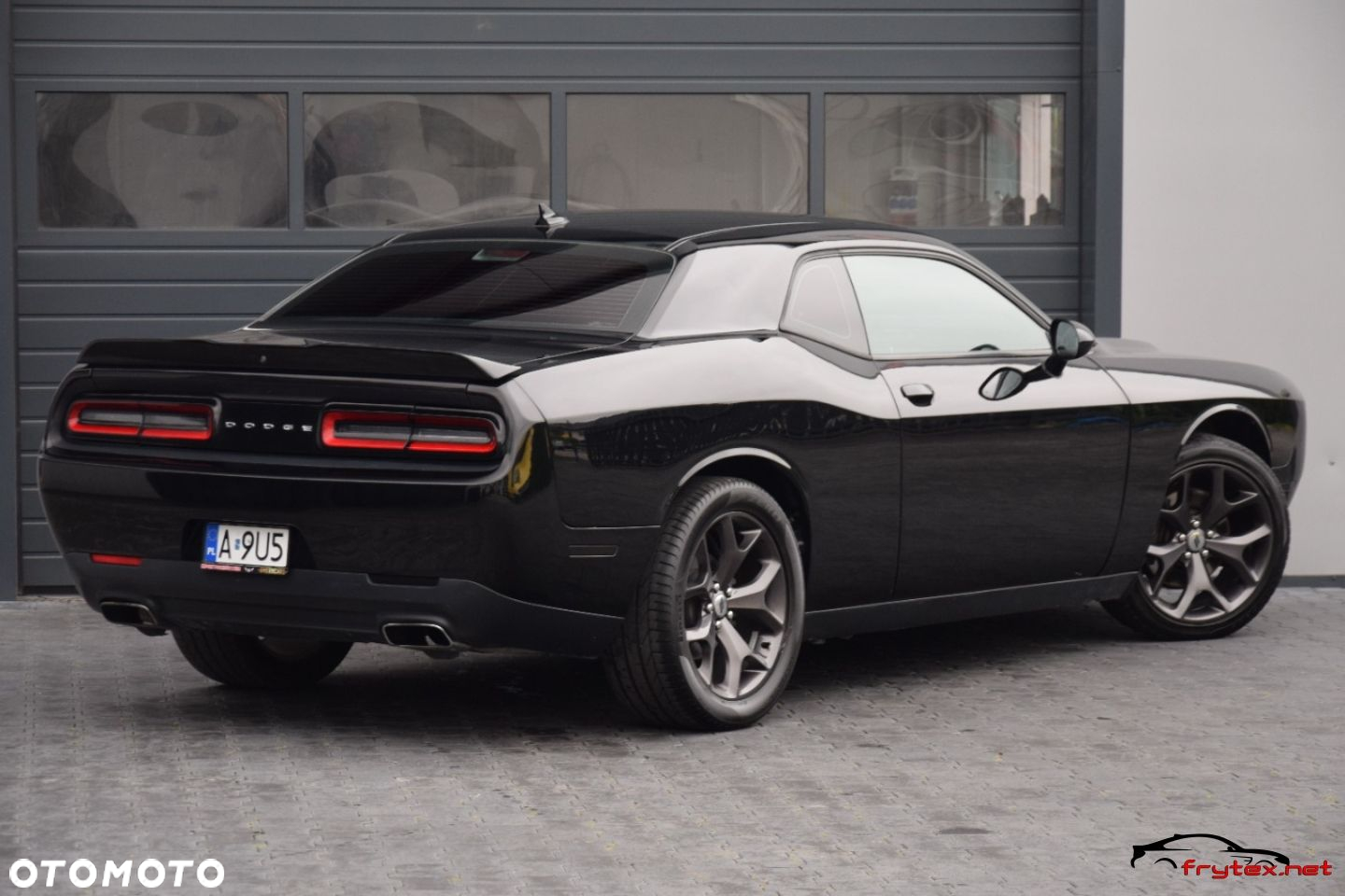 Dodge Challenger - 9