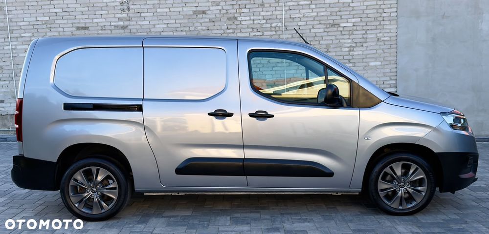 Toyota Proace City L2 Długi Salon Polska BEZWYPADKOWA Serwisowana FVAT23% ZADBANY OKAZJA - 2