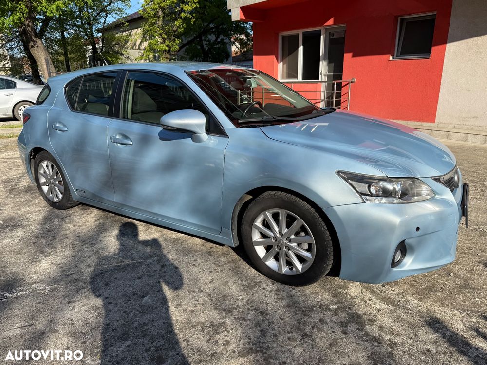 Lexus CT 200h Aut. F Sport - 1