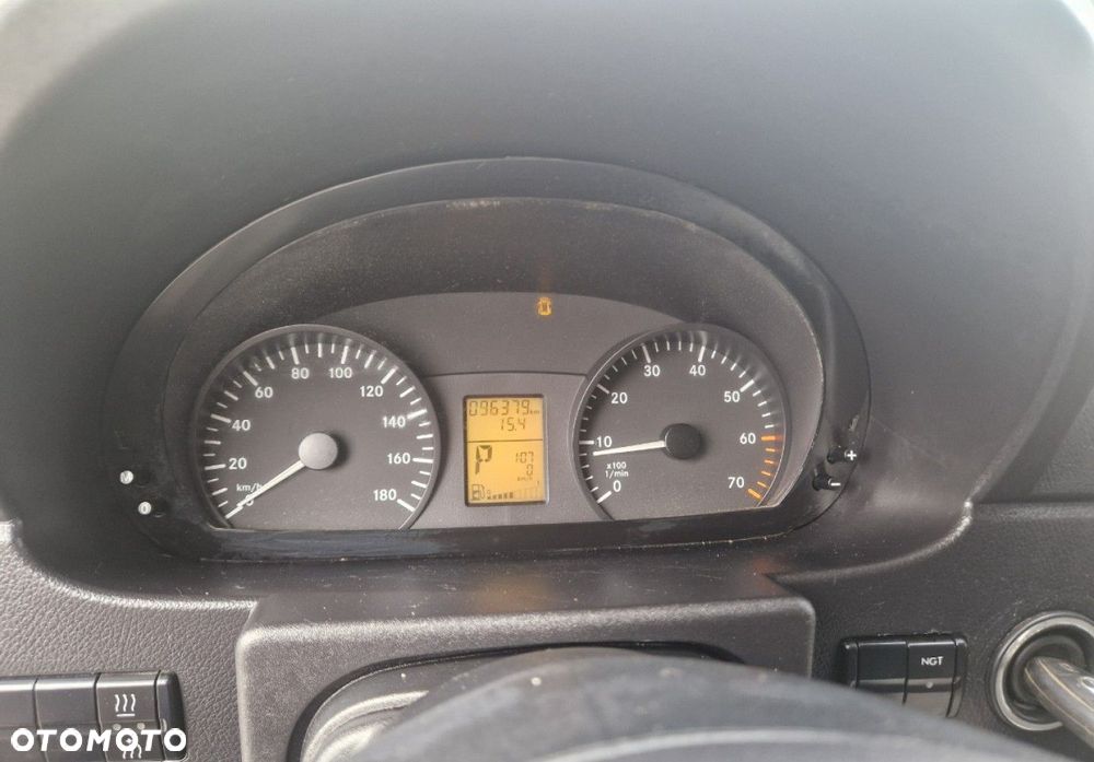 Mercedes-Benz SPRINTER - 8
