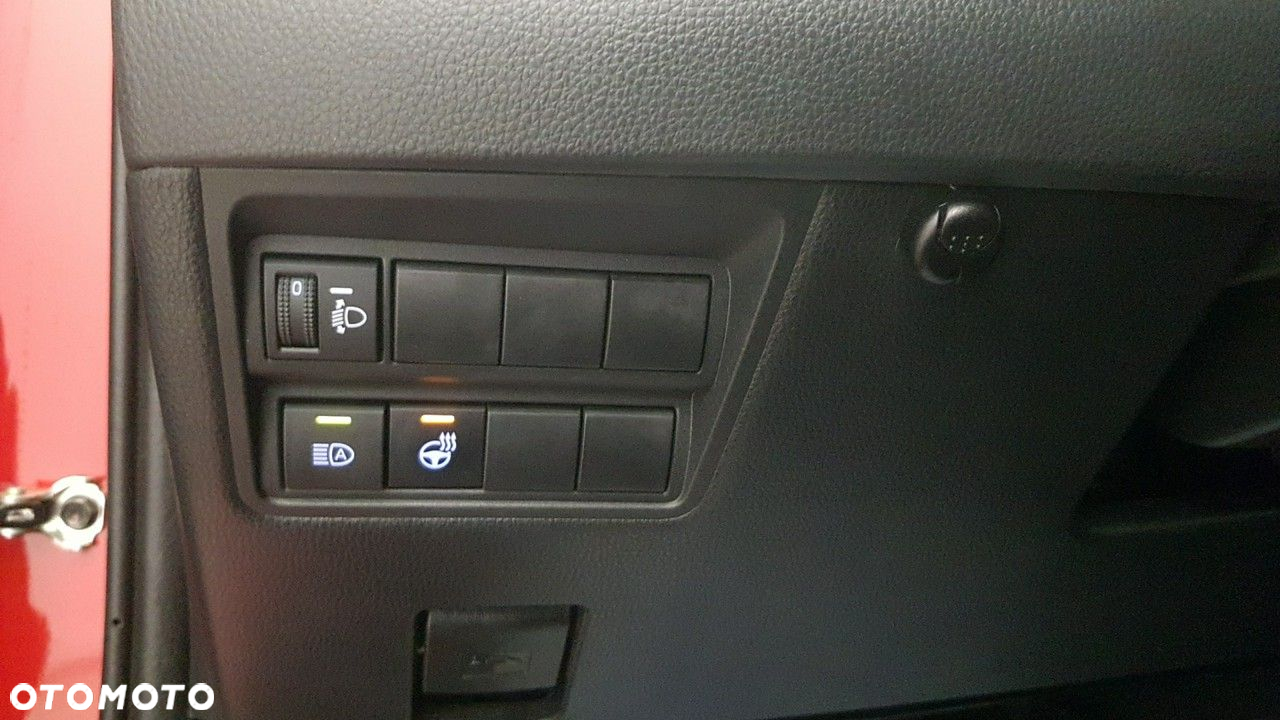 Toyota Yaris - 25