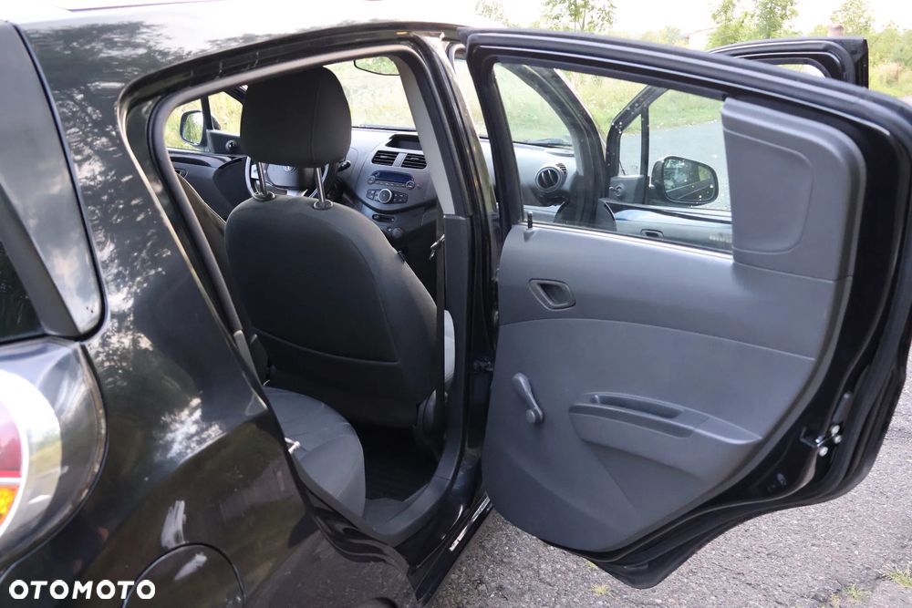 Chevrolet Spark - 17