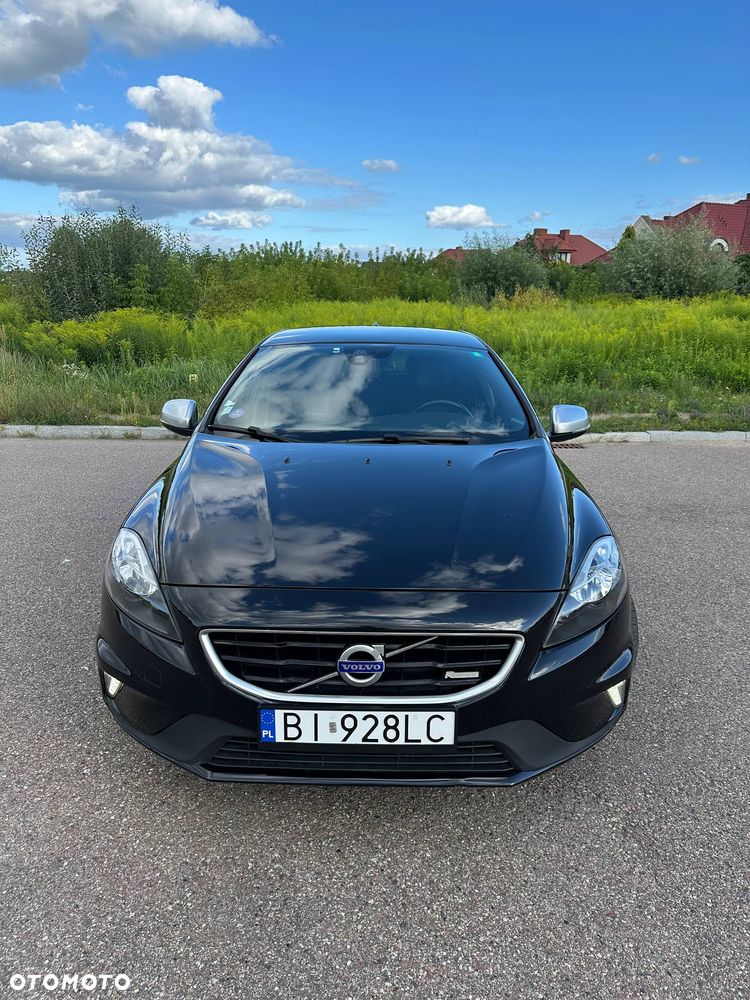 Volvo V40 T3 R Design - 5