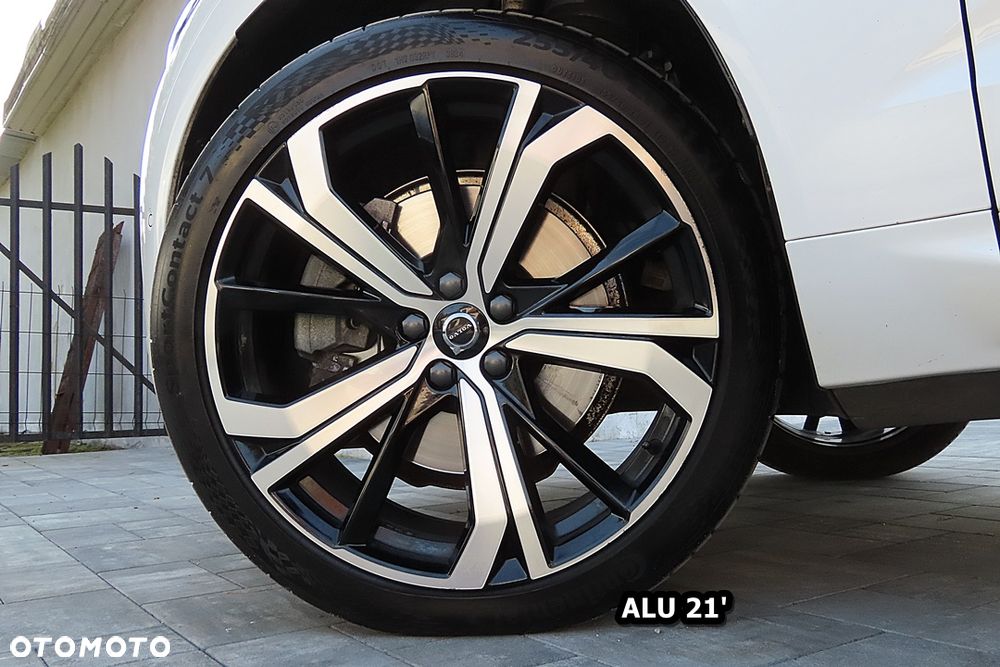 Volvo XC 60 B5 B AWD Ultimate Black Edition - 17