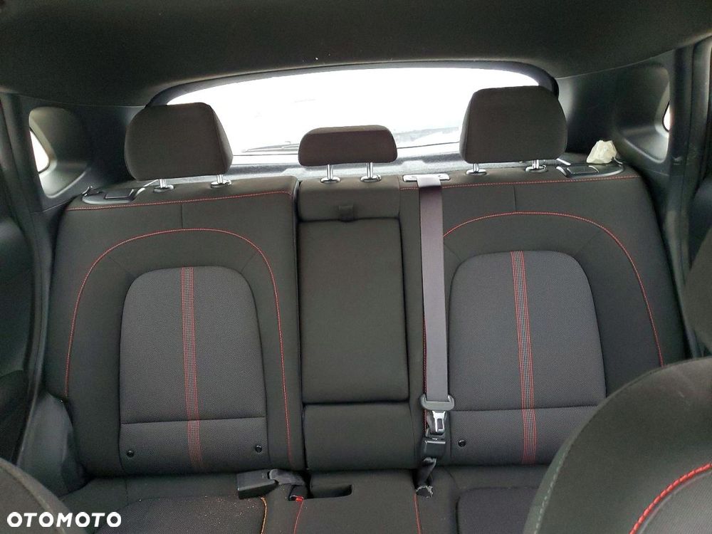 Hyundai Kona - 10