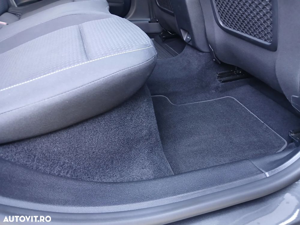 Ford Focus 1.0 EcoBoost Connected - 23