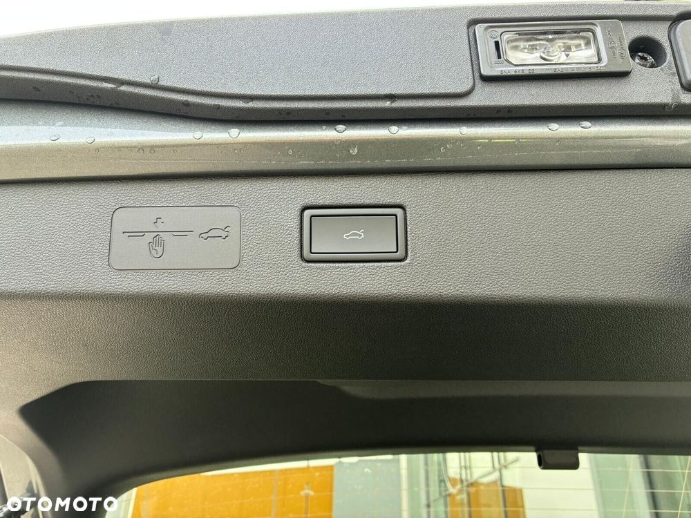 Volkswagen T-Roc - 27
