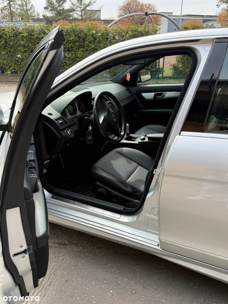 Mercedes-Benz Klasa C 200 Kompressor Avantgarde - 13