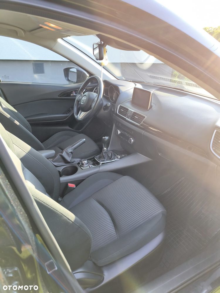 Mazda 3 - 8