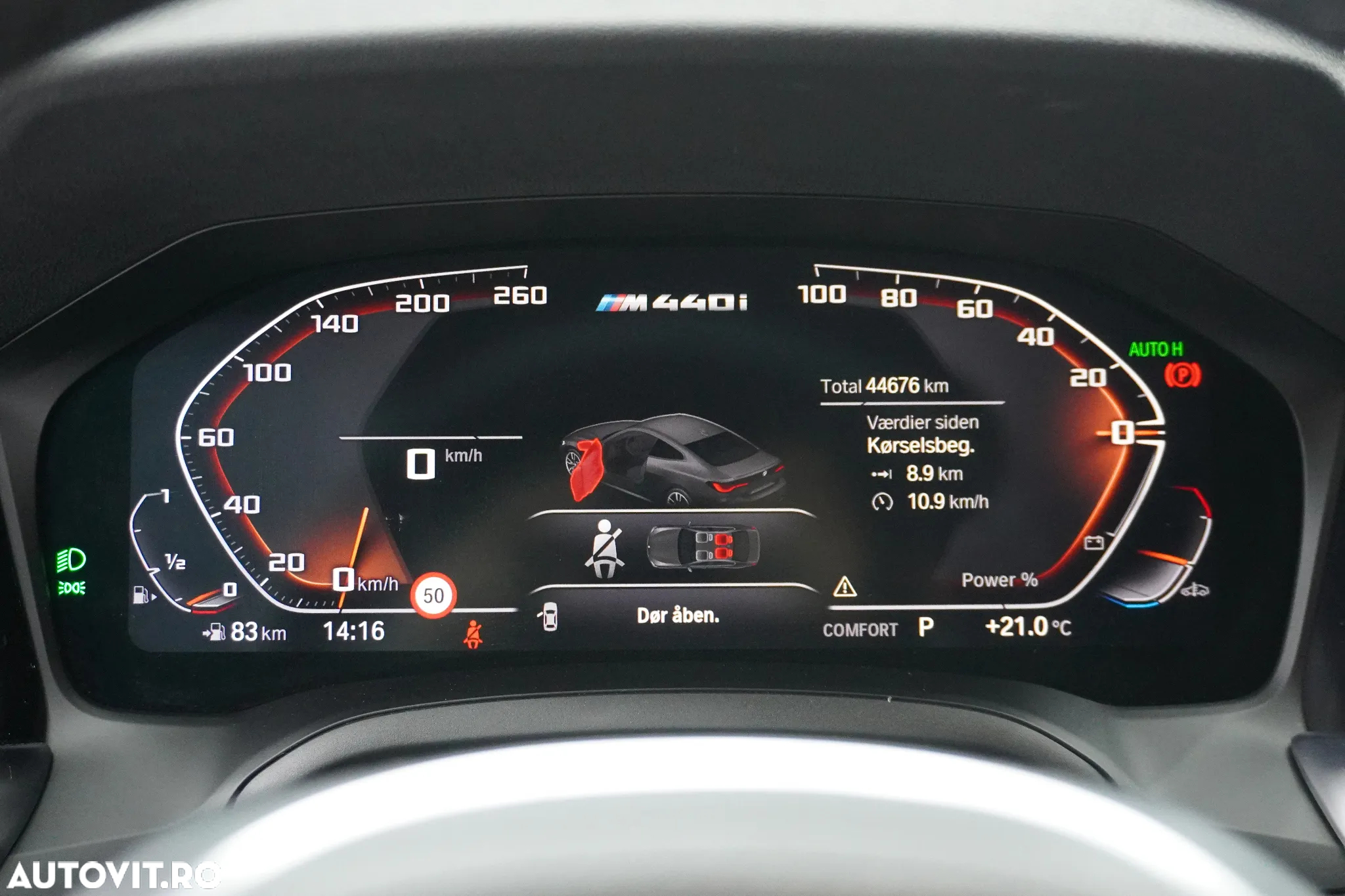 BMW M4 M440i xDrive - 7