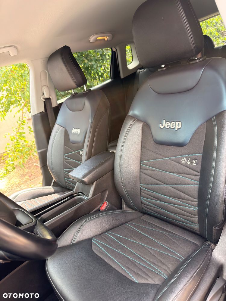 Jeep Compass 1.5 T4 mHEV Upland FWD S&S DCT - 14