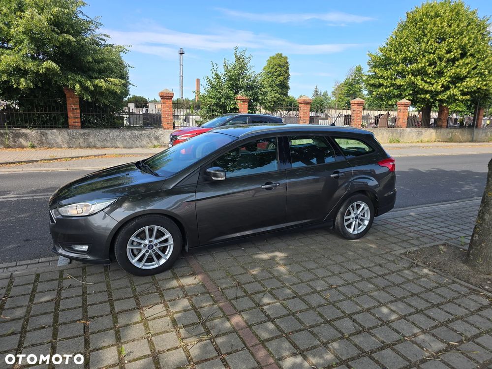 Ford Focus 1.5 TDCi DPF Start-Stopp-System Business - 11