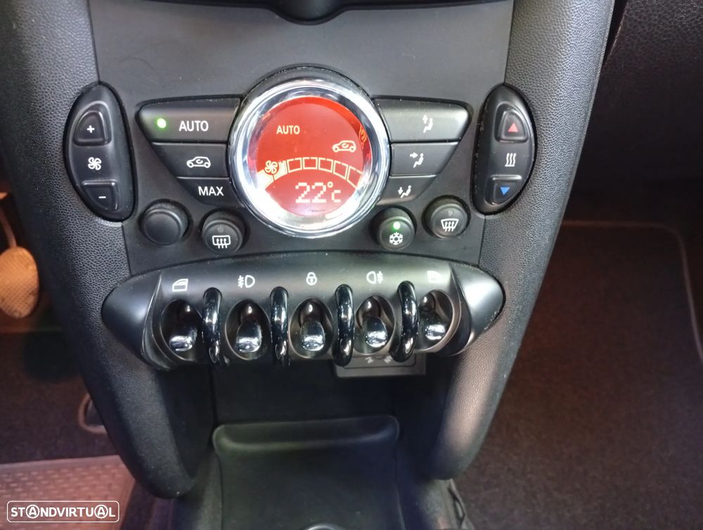 MINI 3 Portas Cooper D - 11