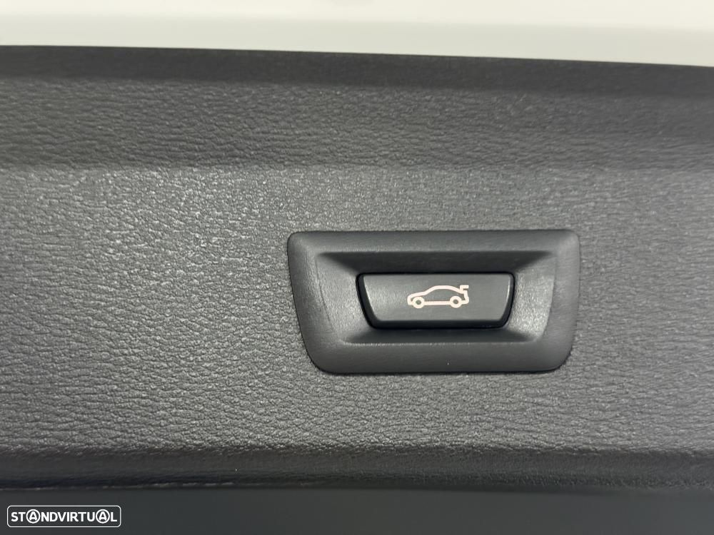 BMW X1 16 d sDrive Advantage - 48