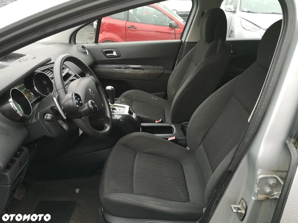 Peugeot 5008 1.6 HDi Premium - 18