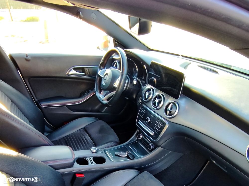 Mercedes-Benz CLA 220 - 11