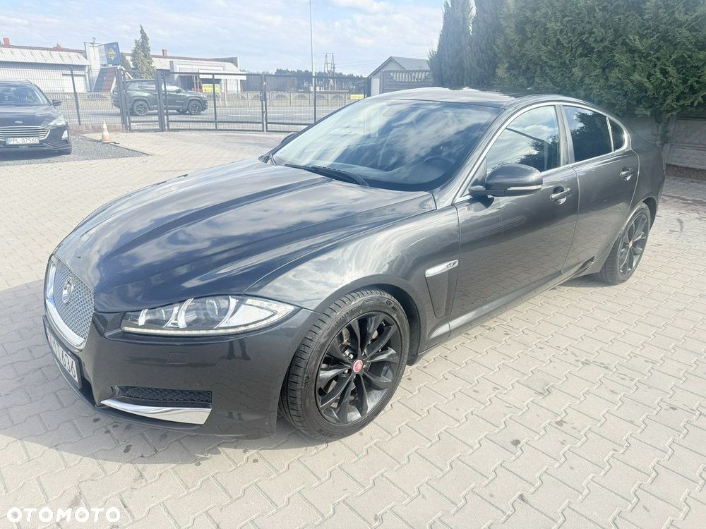 Jaguar XF - 3