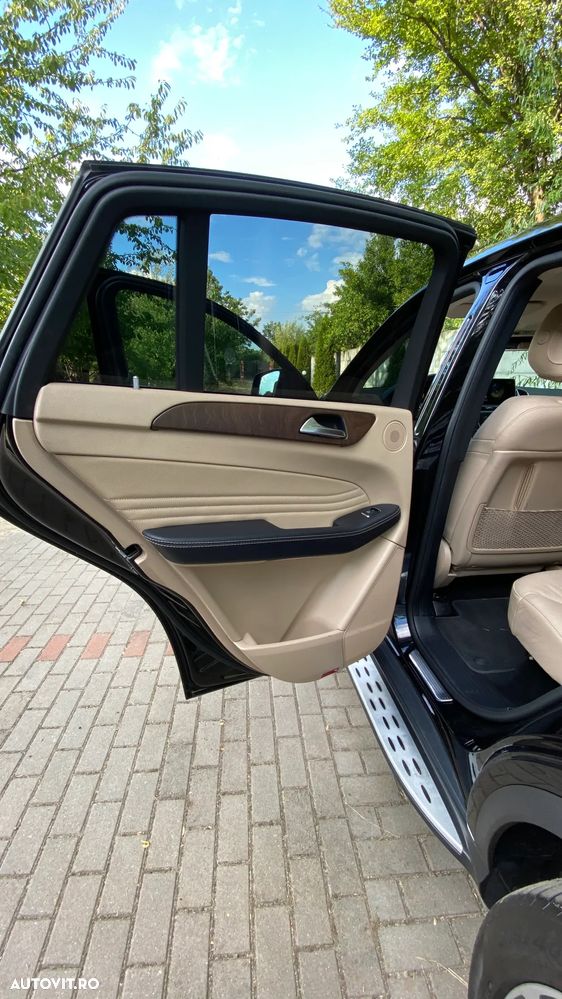 Mercedes-Benz GLE - 11