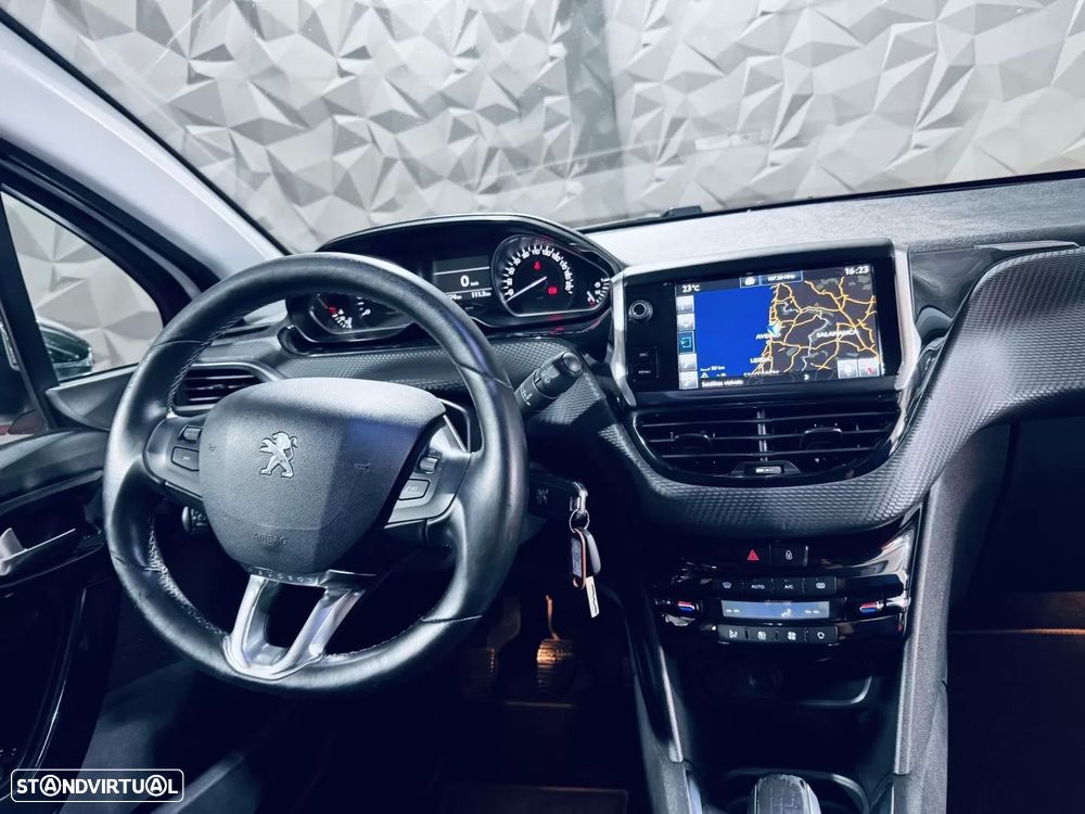 Peugeot 208 1.6 BlueHDi Allure - 33