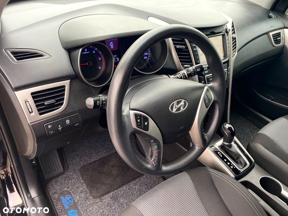 Hyundai i30 - 11
