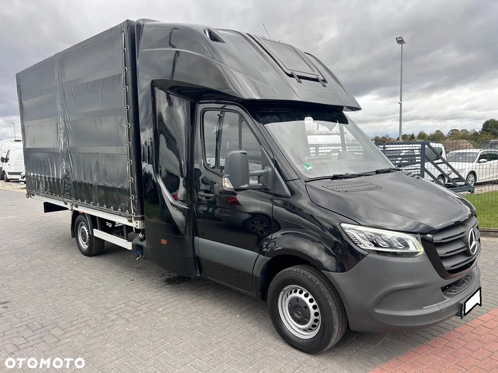 Mercedes-Benz Sprinter - 1