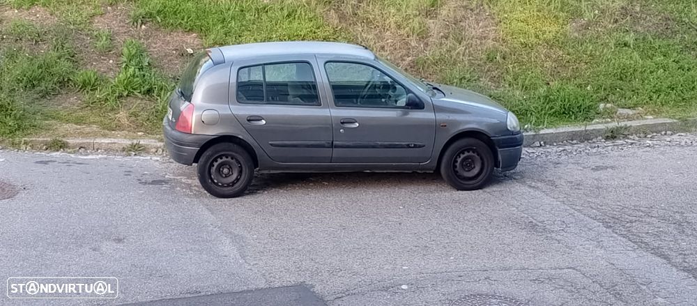 Renault Clio 1.2 - 3