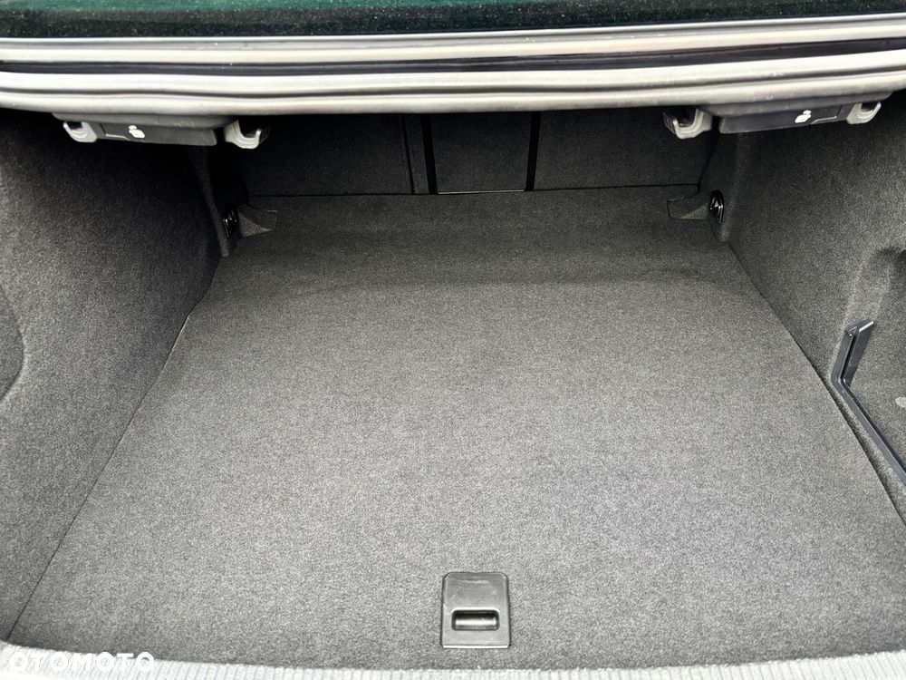 Volkswagen CC 2.0 TDI BlueMotion Technology DSG - 14