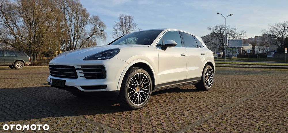 Porsche Cayenne Standard - 4