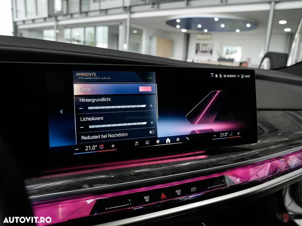 BMW Seria 7 740d xDrive - 29