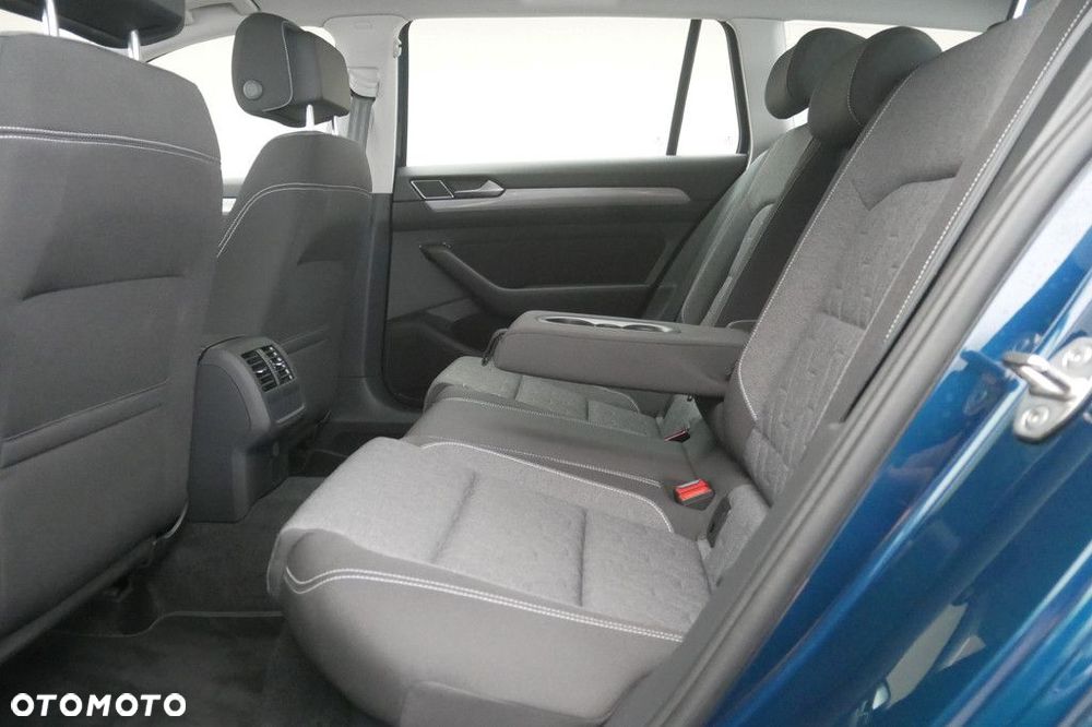 Volkswagen Passat Variant 1.5 TSI ACT mHEV Business DSG - 15