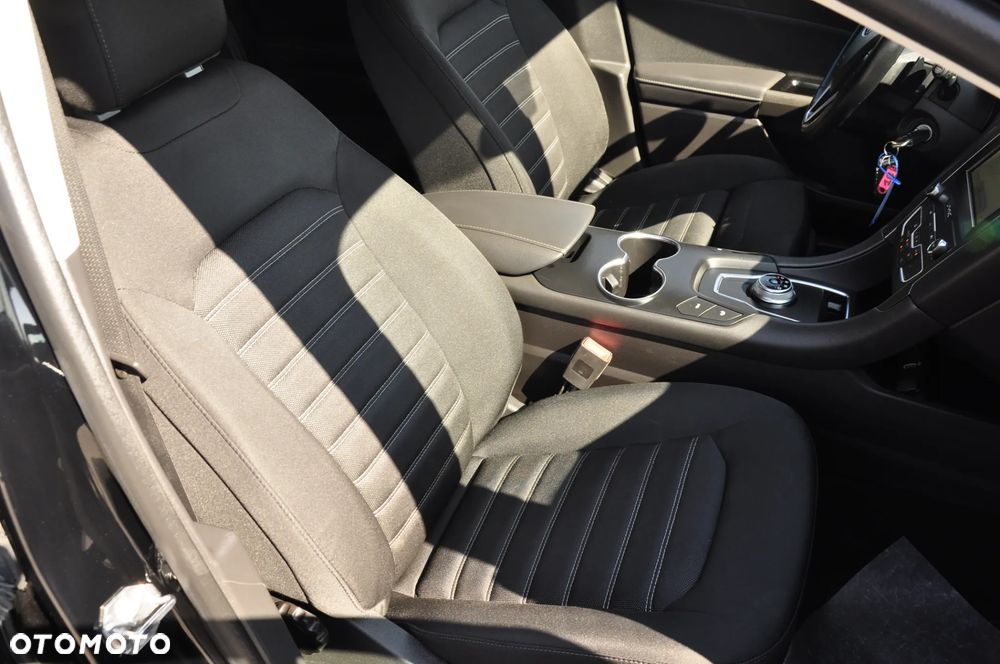 Ford Mondeo 2.0 EcoBlue Titanium - 9