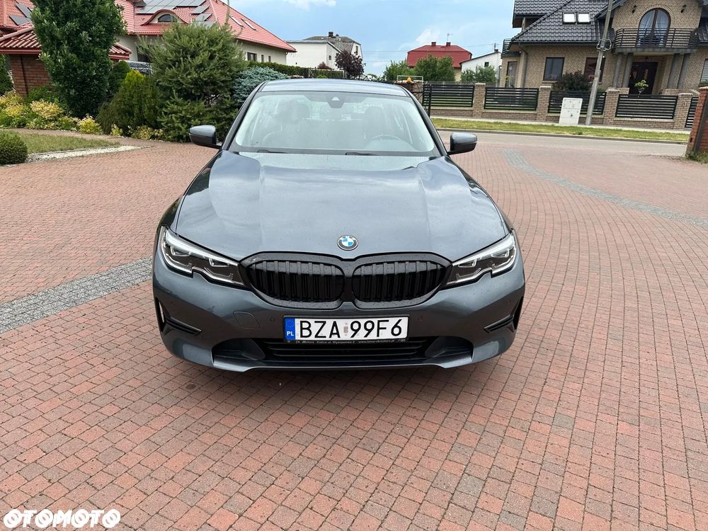 BMW Seria 3 318d Edition Luxury Line Purity - 3