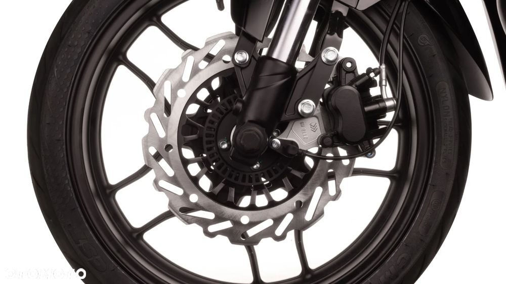 Junak RX One - 8
