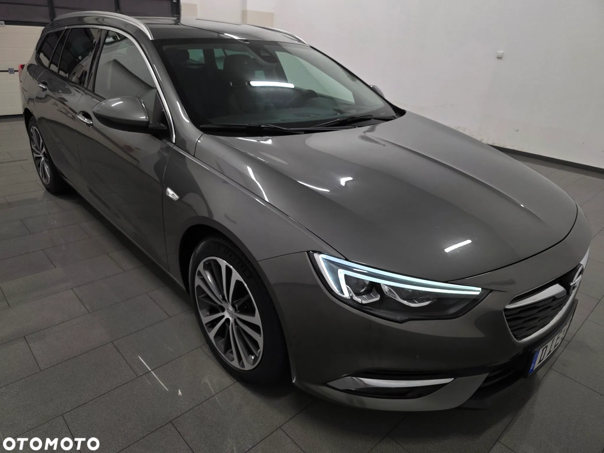 Opel Insignia Sports Tourer 2.0 Diesel Exclusive - 32