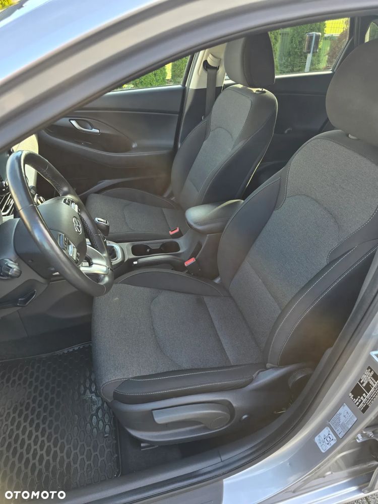 Hyundai i30 1.5 DPI Smart - 28