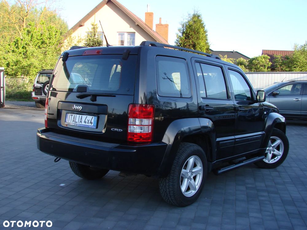 Jeep Cherokee - 16