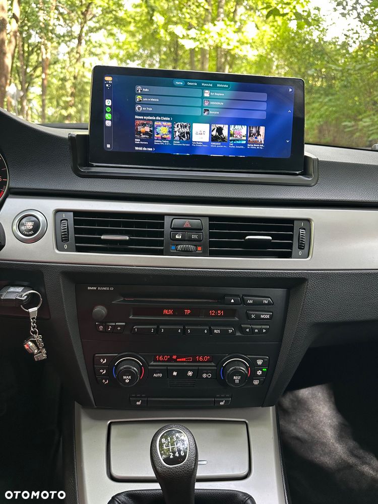 BMW Seria 3 318i - 6