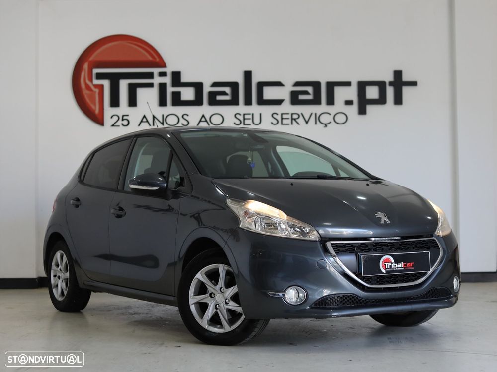 Peugeot 208 1.4 HDi Allure - 1