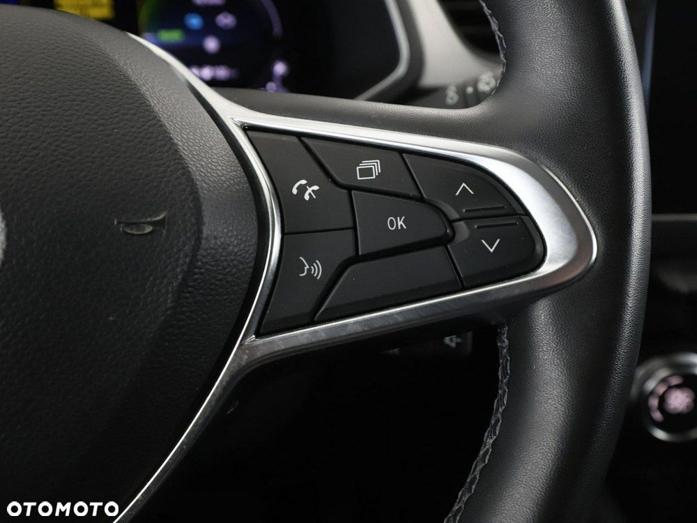Renault Captur E-TECH 160 INTENS - 32