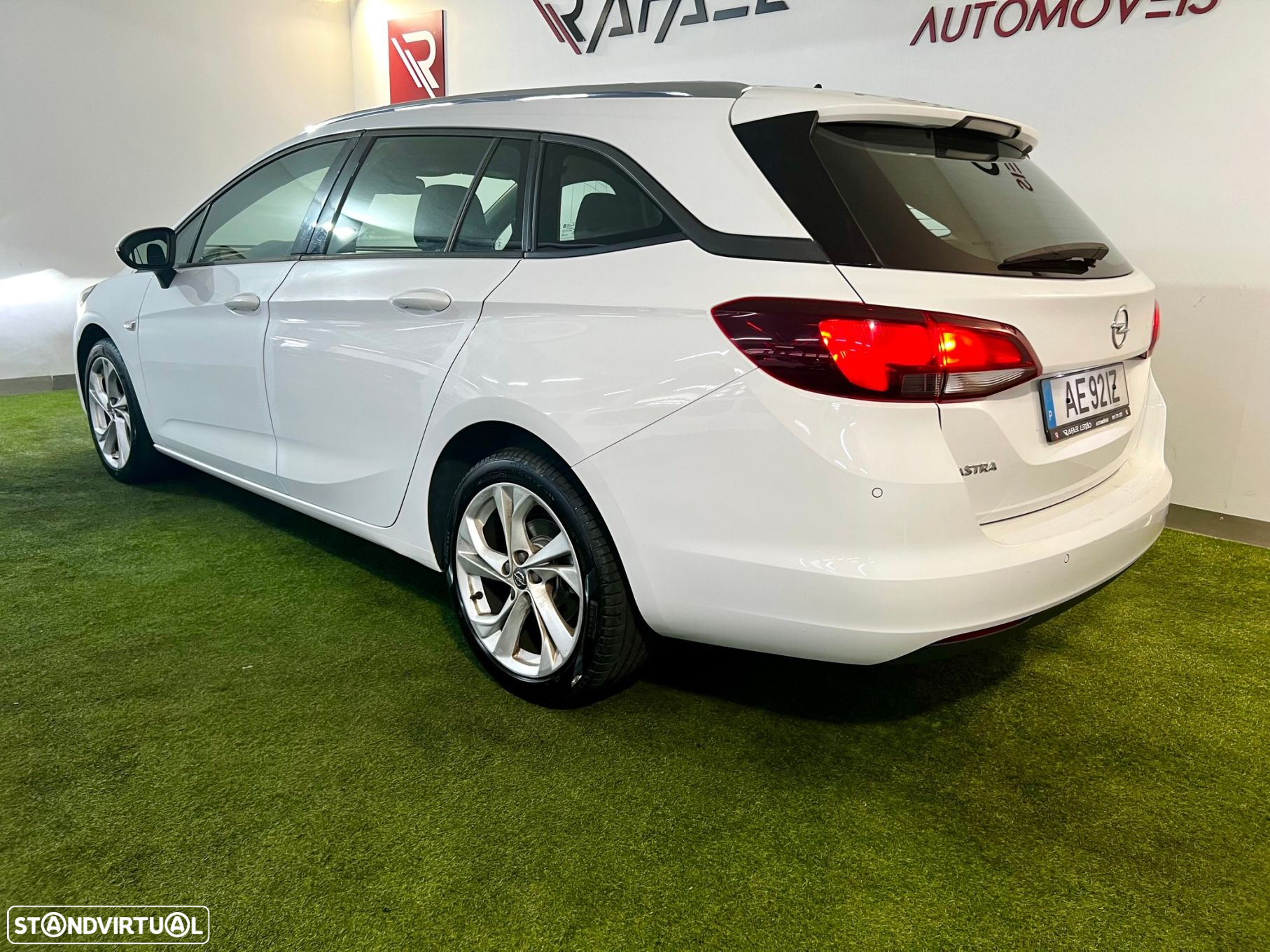 Opel Astra Sports Tourer 1.5 D Design & Tech S/S - 12